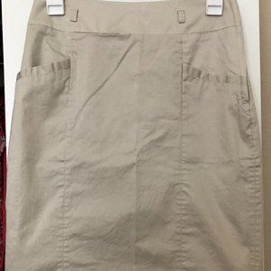 H and M Khaki skirt